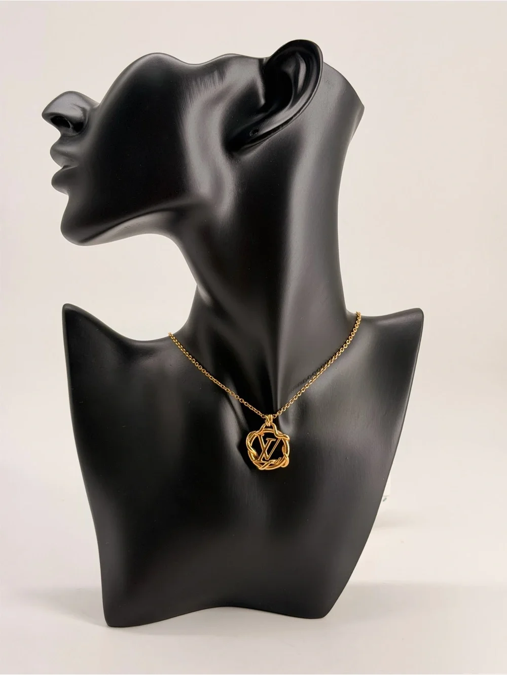Louis Vuitton Garden Louise Necklace Gold